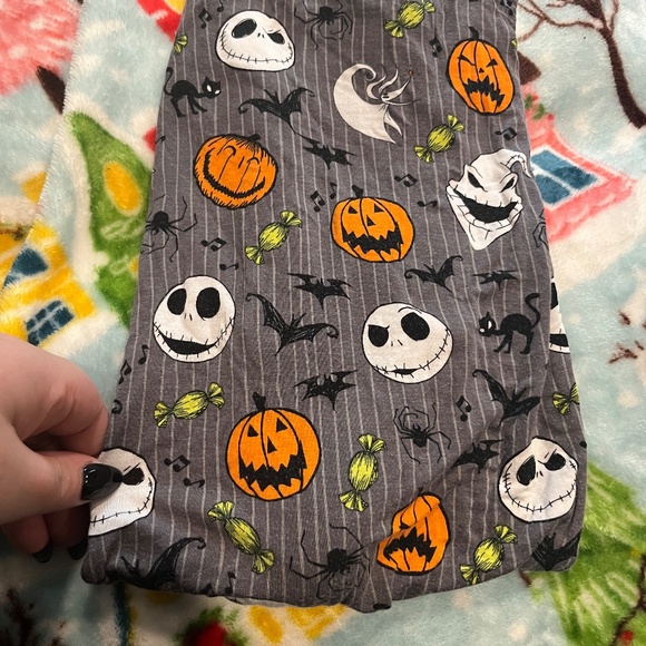 B19  Little Sleepies X Nightmare Before Christmas - Picture 2 of 6